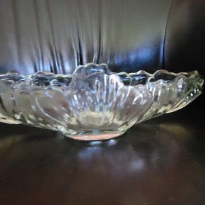 Vintage Jeannette Glass Banana Boat-Gondola